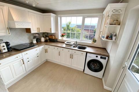 3 bedroom semi-detached house for sale, Graham Road, Halesowen B62