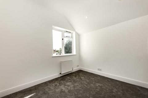undefined, Percy Road, Hampton TW12