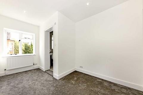 undefined, Percy Road, Hampton TW12