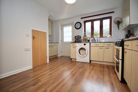 undefined, Bove Moor Close, Street