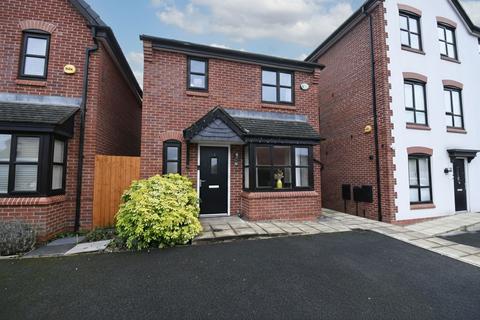 3 bedroom detached house for sale - Leach Drive, Eccles, M30