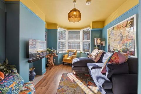 2 bedroom terraced house for sale, Knox Road, Wellingborough NN8