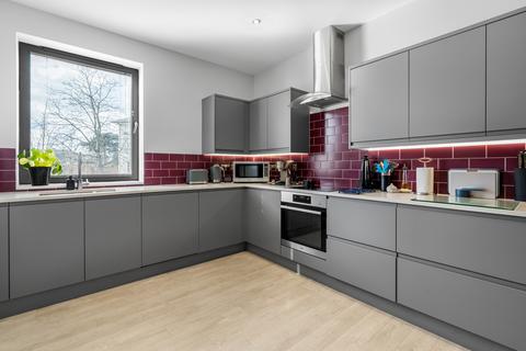 2 bedroom flat for sale, Pittville Circus Road, Cheltenham, GL52