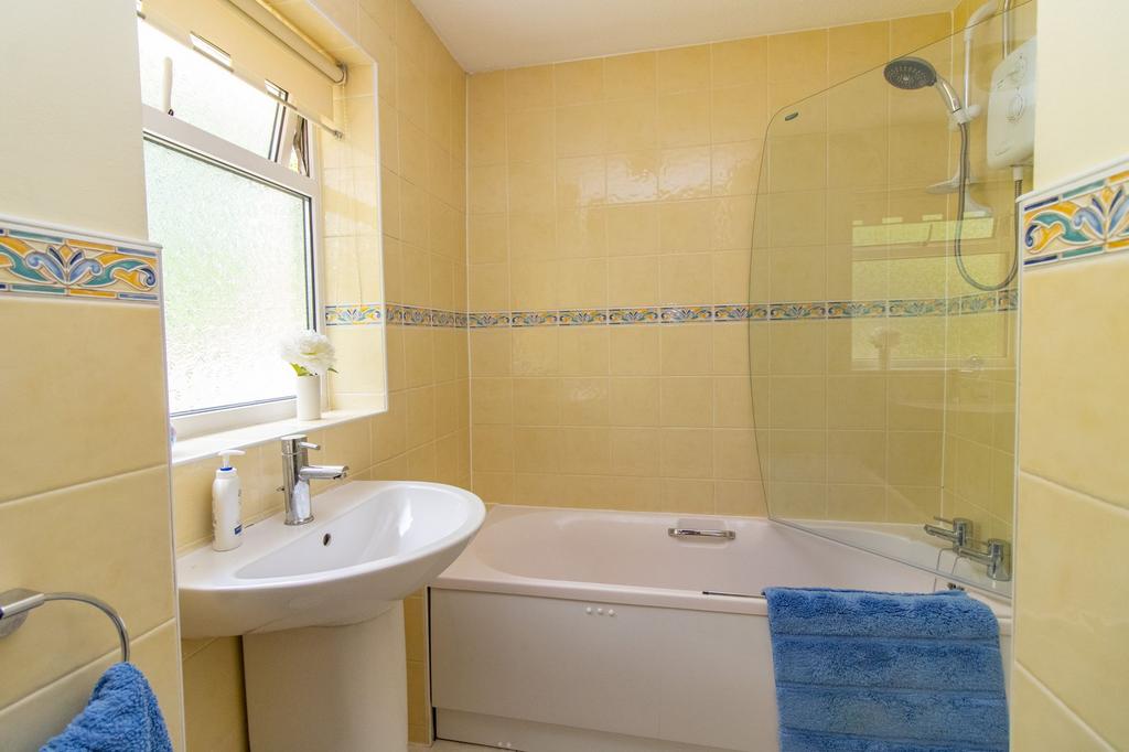 Family bathroom