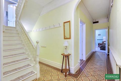 undefined, (Period 5 Bed, Garage), 15 Smallbrook Road, Ross-on-Wye, Herefordshire. HR9 7DW