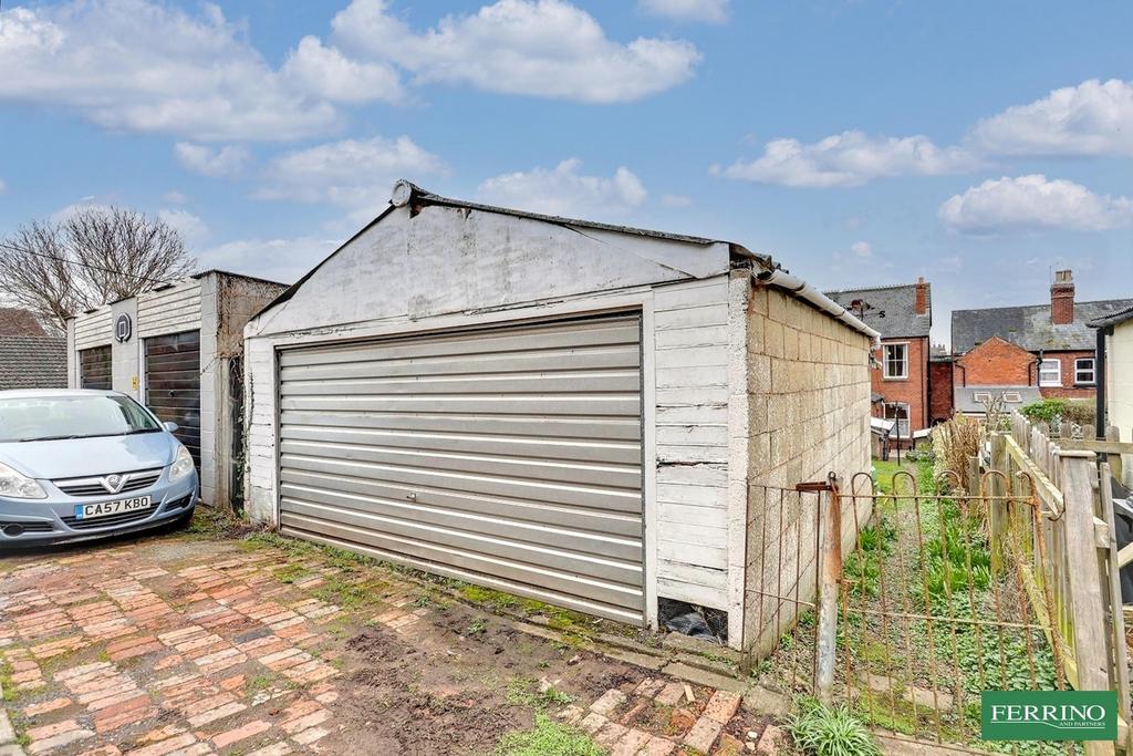 Detached Garage