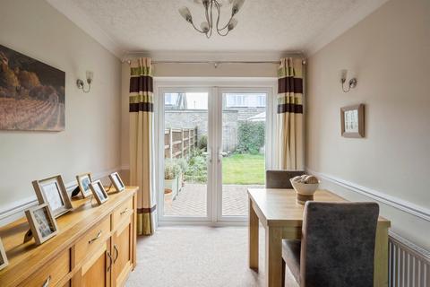 3 bedroom semi-detached house for sale, Cherry Tree Drive, Dunscroft, Doncaster