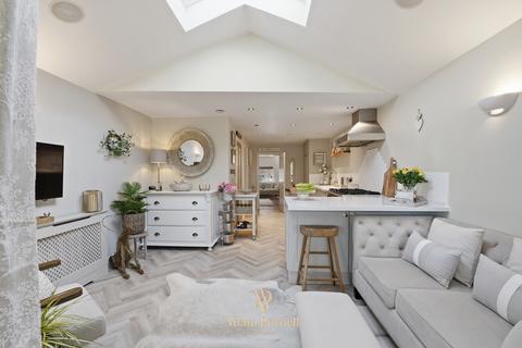 3 bedroom end of terrace house for sale, Main Street, Cadeby, CV13
