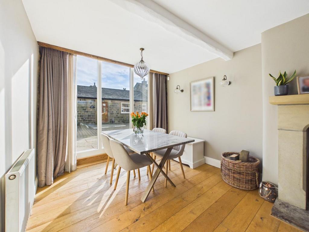 CAM04899 G0-PR0292-STILL006.jpg