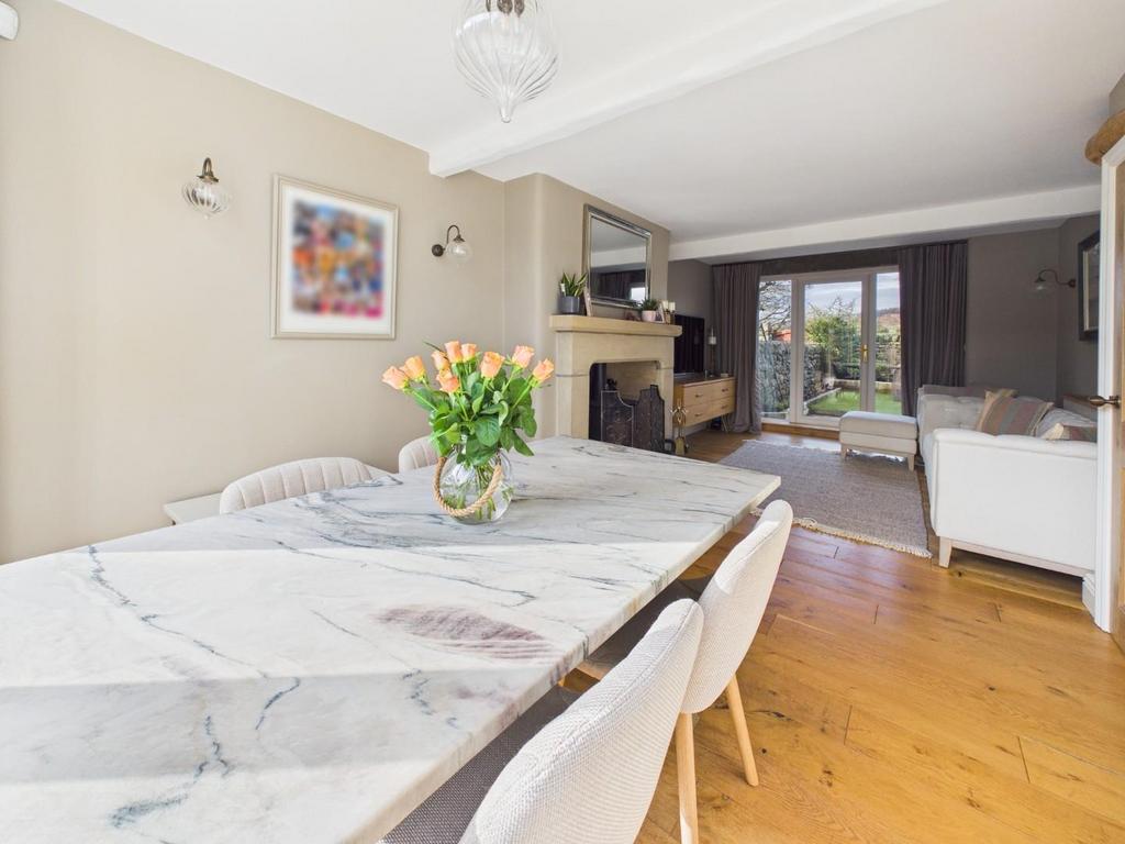 CAM04899 G0-PR0292-STILL010.jpg