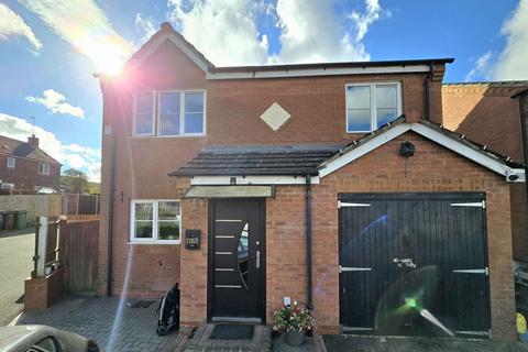 3 bedroom detached house for sale - Lowry Close, Corby NN18