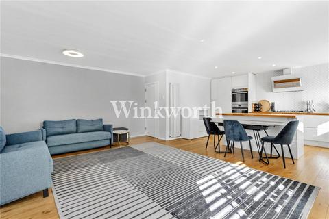 2 bedroom apartment for sale, Lucerne Close, London, N13