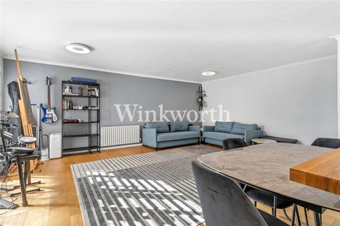 2 bedroom apartment for sale, Lucerne Close, London, N13