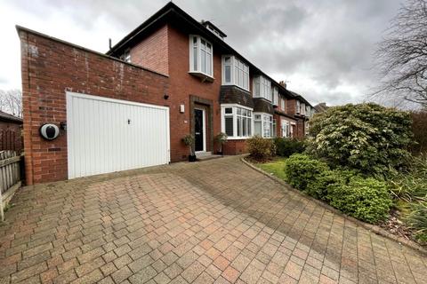 3 bedroom semi-detached house for sale - 105 Chadderton Hall Road, Oldham
