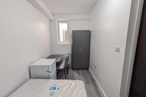 undefined, Wakemans Hill Avenue, London NW9