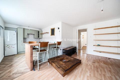2 bedroom flat to rent, Langbourne Place, London, E14