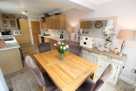 3 bedroom detached house for sale, Lutterworth Road, Leicester LE8