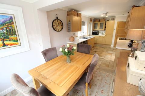 3 bedroom detached house for sale, Lutterworth Road, Leicester LE8