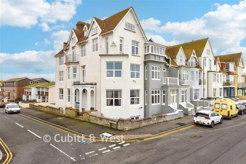 1 bedroom ground floor flat for sale - Esplanade, Seaford, East Sussex