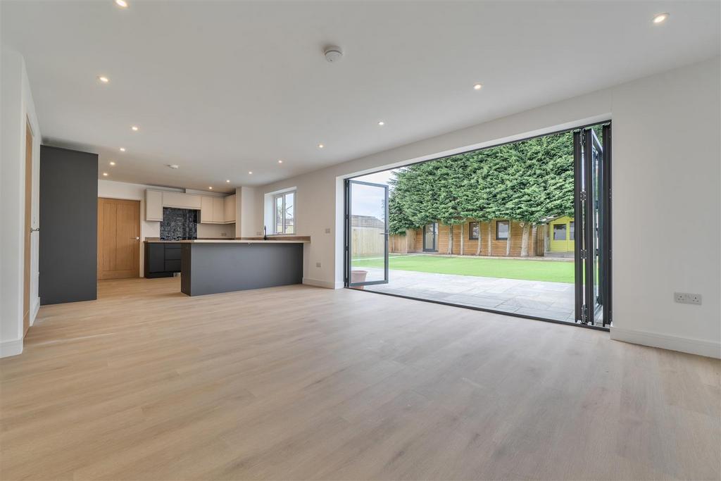 Kitchen/Diner/Family Area