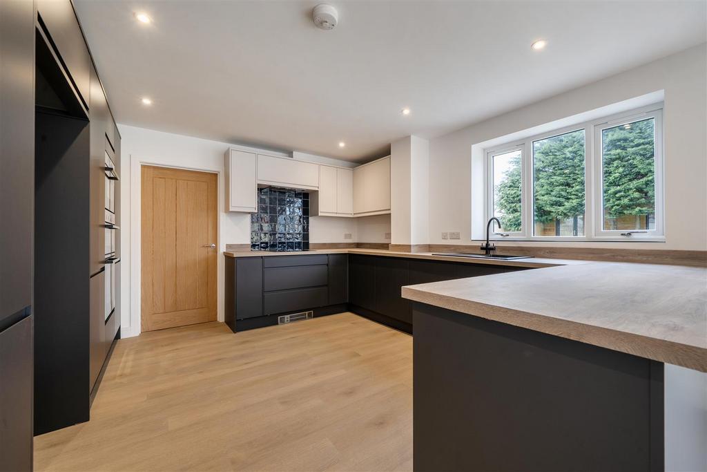 Kitchen/Diner/Family Area