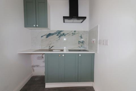 undefined, Luton LU4