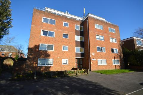 2 bedroom flat to rent - Madrisa Court, New Street, Lymington, Hampshire, SO41