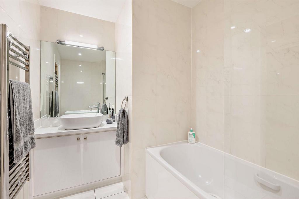 Main Bathroom