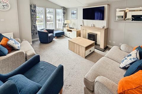 2 bedroom lodge for sale, Berrow Road, Burnham on Sea, TA8