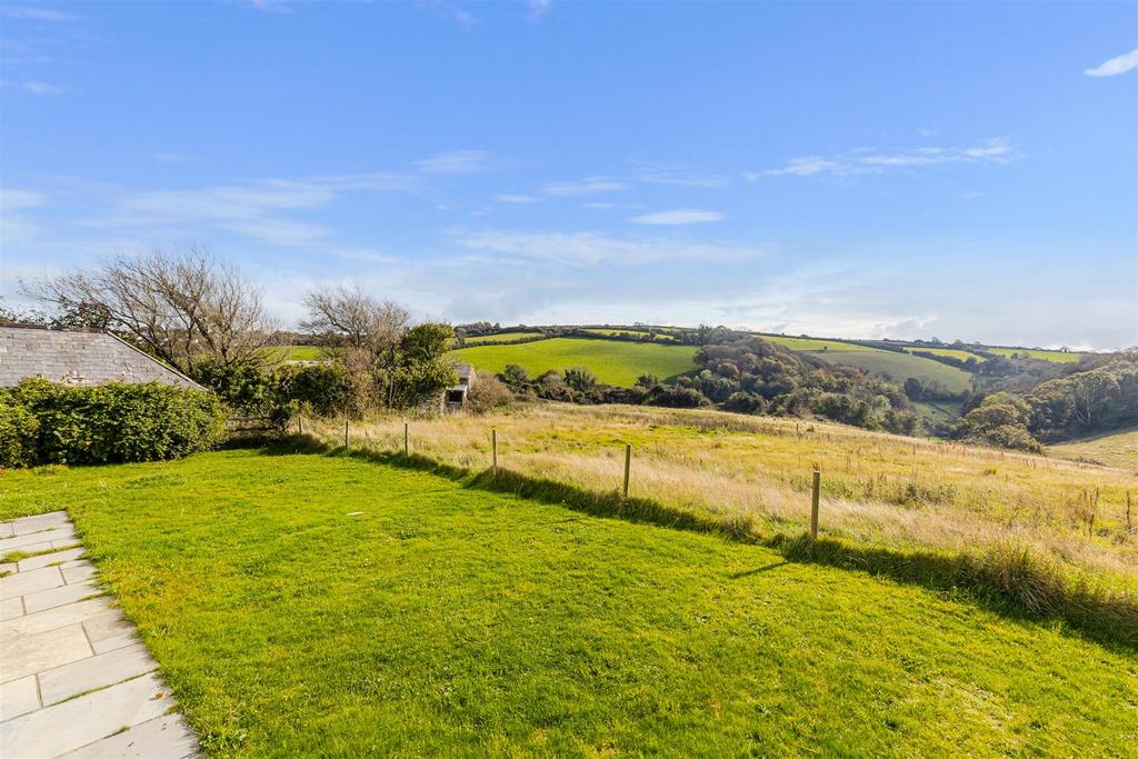 A08 - 2 Nutcombe Cottages, East Allington - 251017