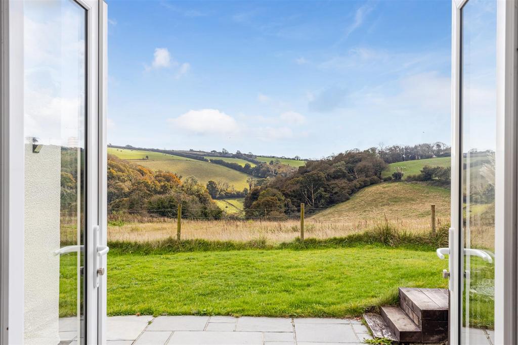 A15 - 2 Nutcombe Cottages, East Allington - 251017