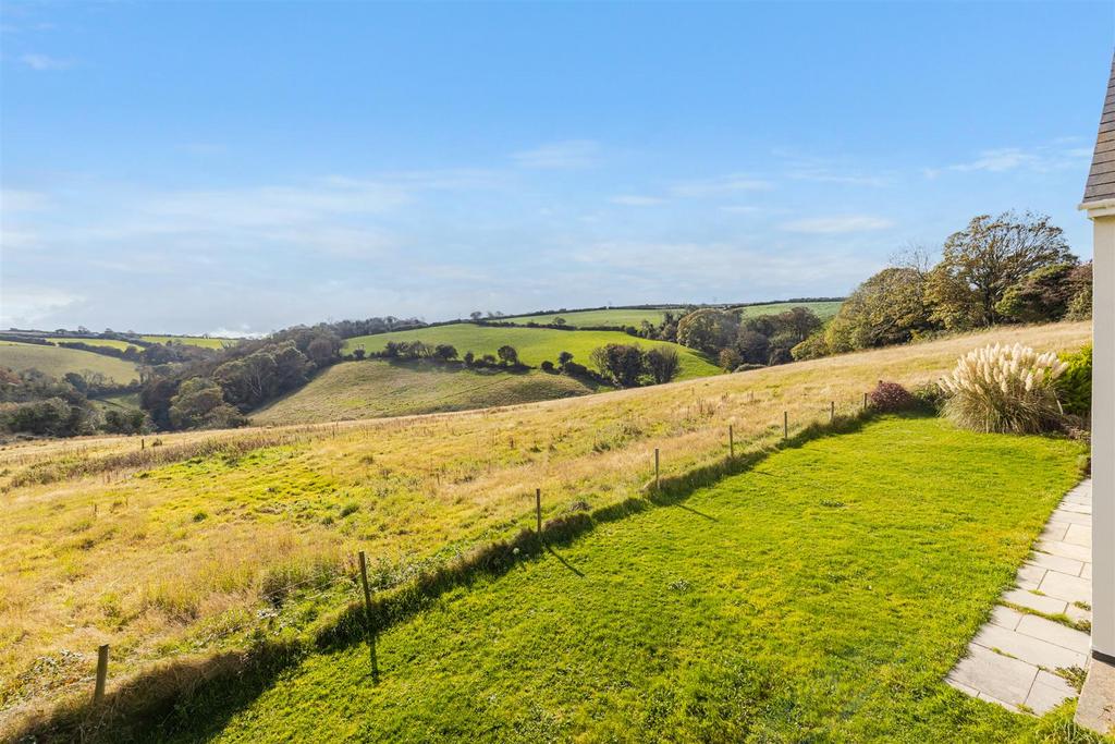 A07 - 2 Nutcombe Cottages, East Allington - 251017