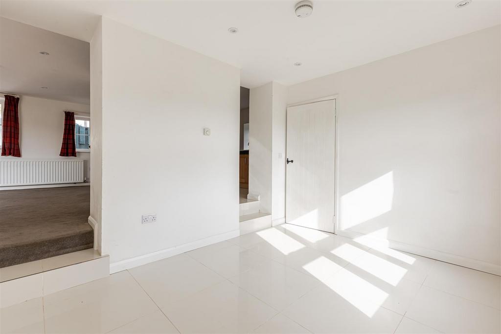 A10 - 2 Nutcombe Cottages, East Allington - 251017