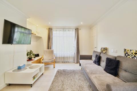 3 bedroom end of terrace house for sale, Seton Gardens, DAGENHAM, Essex, RM9
