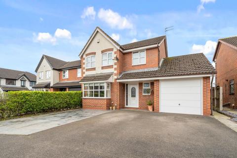 4 bedroom detached house for sale - Evesham Close, Leigh WN7