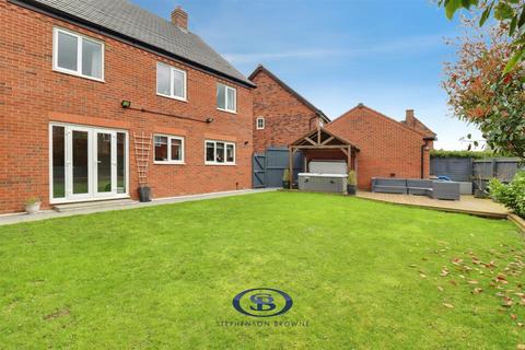 5 bedroom detached house for sale, Kidsgrove Close, Sandbach