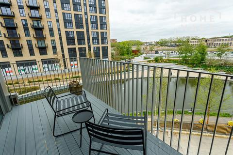 undefined, Greenford Quay, Greenford, UB6
