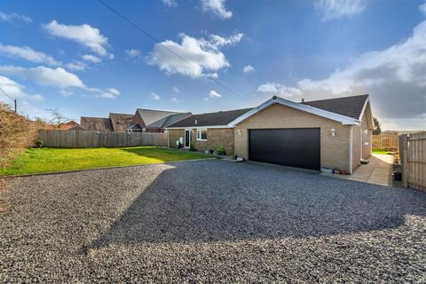 4 bedroom detached bungalow for sale - Station Road, Morpeth NE61