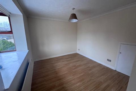 1 bedroom ground floor flat for sale, Guildford Road, LIGHTWATER