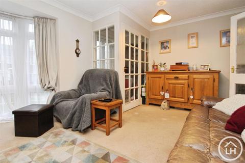 3 bedroom house for sale, Periwinkle Close, Sittingbourne