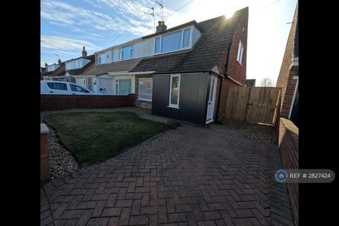 3 bedroom semi-detached house to rent, Windermere Drive, Rainford, WA11
