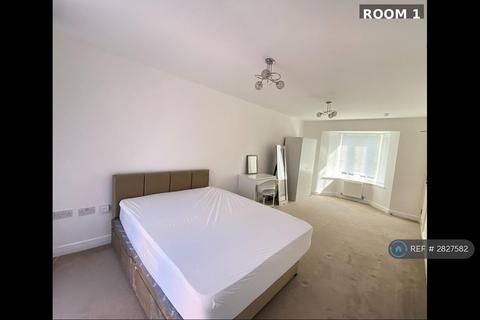 undefined, Needlepin Way, Buckingham, MK18