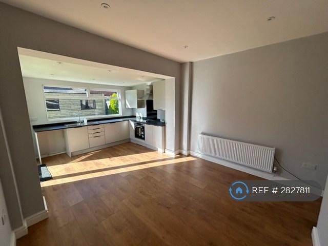 Open Plan Kitchen / Diner
