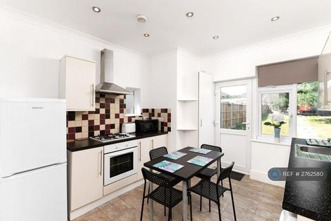 undefined, Eastern Avenue East, Romford, RM1