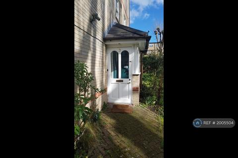 2 bedroom flat to rent, Dents Road, London, SW11