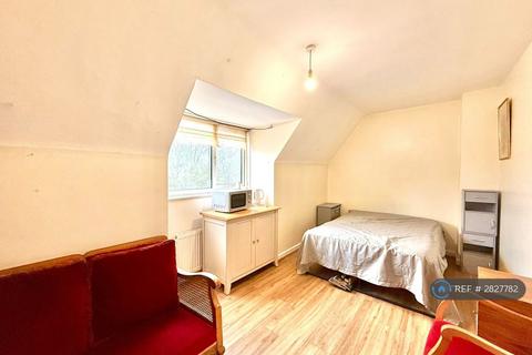 undefined, Tattenham Crescent, Epsom, KT18
