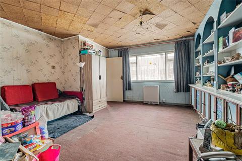 undefined, Old Farm Close, Hounslow, TW4
