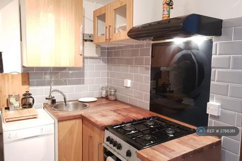 2 bedroom flat to rent, Crownfield Road, London, E15