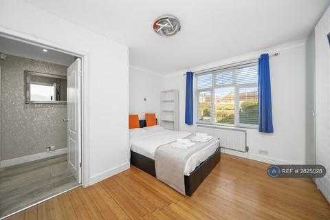 undefined, Highgrove Road, Dagenham, RM8