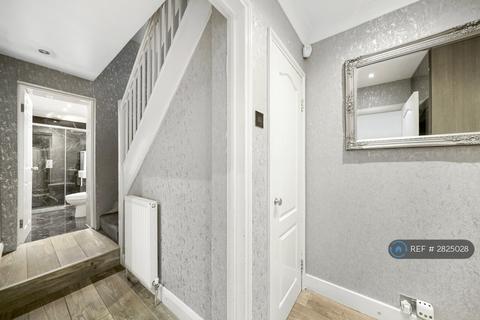 undefined, Highgrove Road, Dagenham, RM8